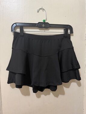 SHEIN Black Tiered Athletic Skort